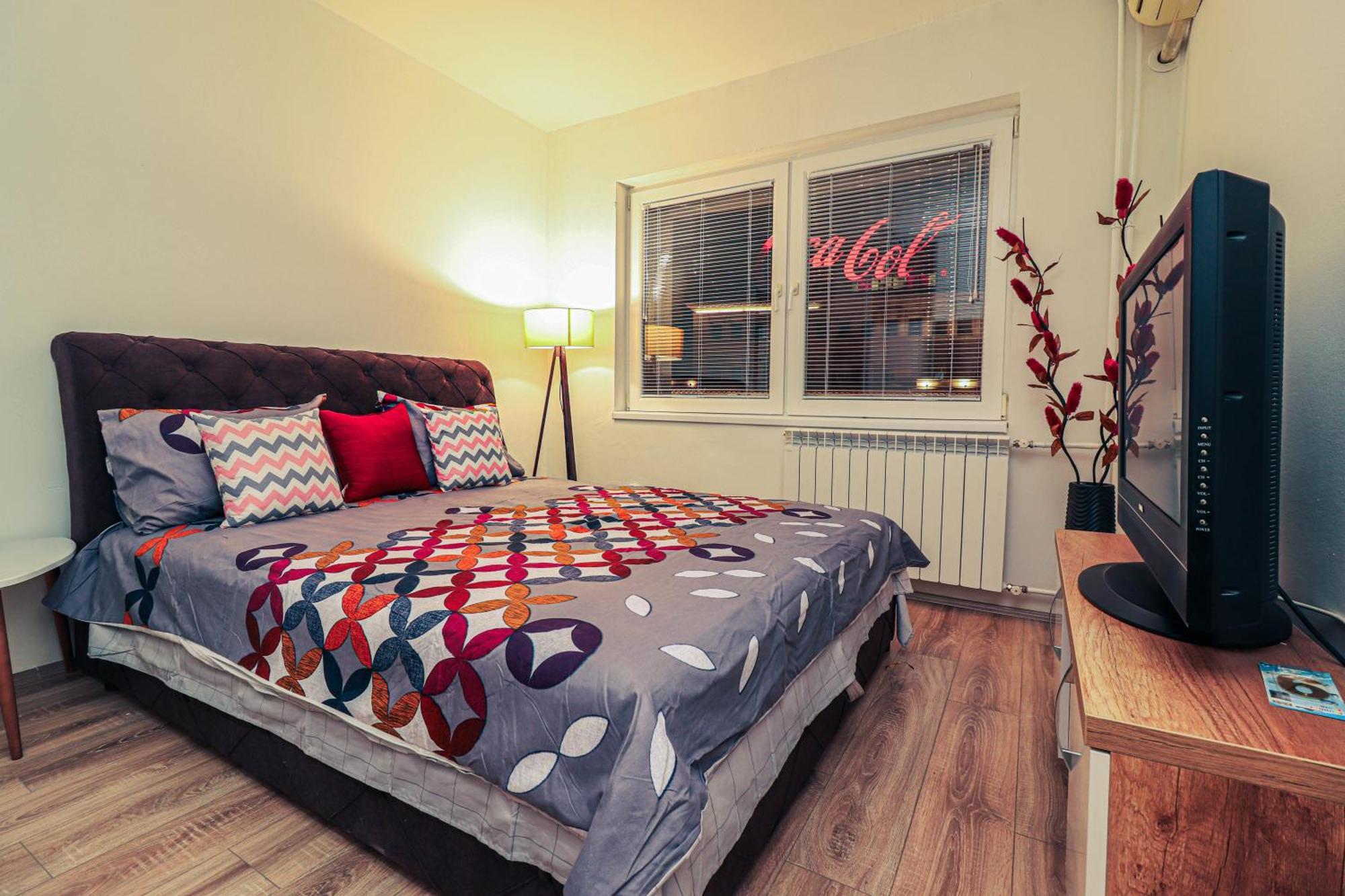Apartment Skopje Square Екстер'єр фото